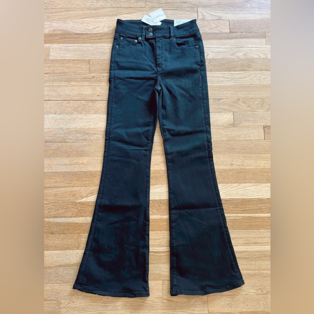 NWT American Eagle Flare Jean